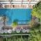 Отель Woodlands Suites Serviced Resideces