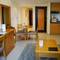Отель Golden Tulip Sharjah