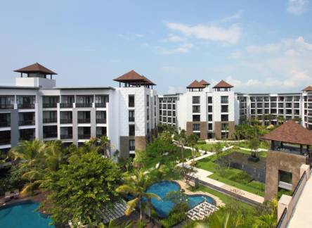Отель Pullman Bali Legian Beach
