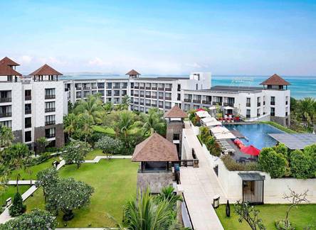 Отель Pullman Bali Legian Beach
