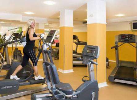 Отель Holiday Beach Budapest Wellness and Conference Hotel