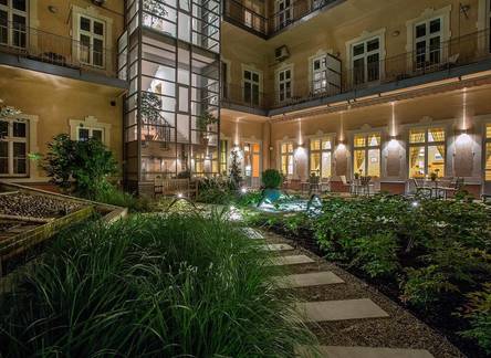 Отель Mamaison Residence Izabella