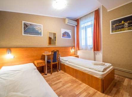 Отель Central Green Hotel