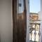 Отель Exclusive Centre Apartments & Rooms 