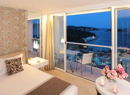 Отель Amfora Hvar Grand Beach Resort 