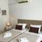 Отель Private Accomodation Madunic 
