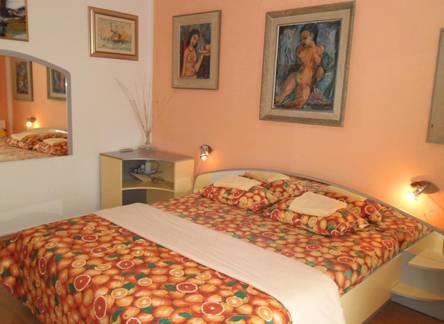 Отель Apartments Kestenovi Dvori 