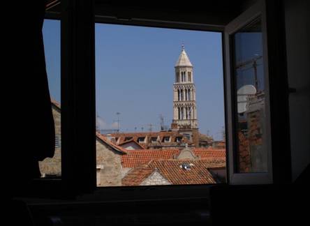 Отель Split Artistic Apartments 
