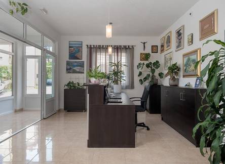 Отель Apartments Vila Adrijana 