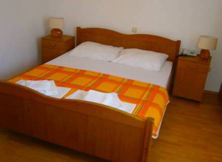 Отель Bol Apartments Gospojica 