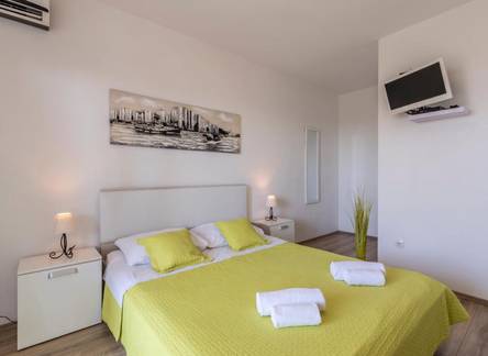Отель Hvar De Luxe Apartments 