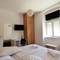 Отель Marmontova Luxury Rooms 