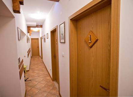 Отель Borna and Franko Rooms 
