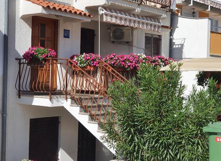 Отель Apartments Antolovic 