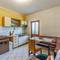 Отель Apartments Lorencin 