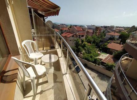 Отель Sunny Sands Studios 