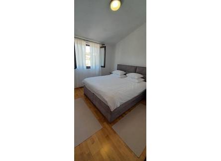 Отель Apartments Dragovic 