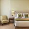 Отель The Tower Plaza Hotel Dubai