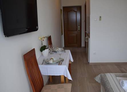 Отель Apartments Saric 