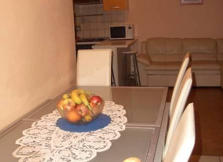 Отель Apartments Veky 3 