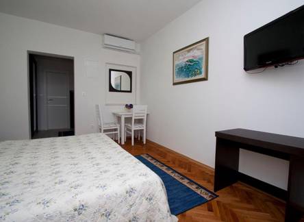 Отель Guest House Burin 