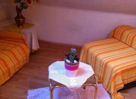 Отель Apartments Marta 