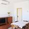 Отель Apartments Frane 