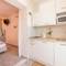 Отель Apartments Klaic 