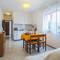 Отель Apartments Iris 
