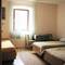 Отель Dupli Rooms 