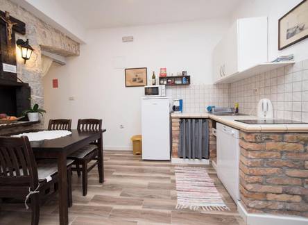 Отель Elena Rooms 