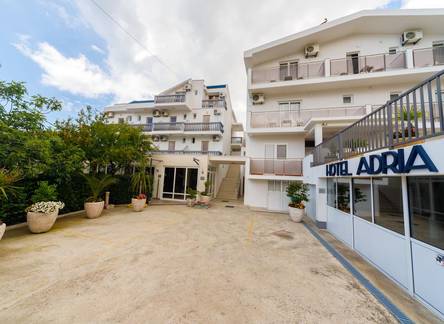 Отель Hotel Adria