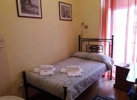 Отель Pensao Residencial Flor dos Cavaleiros 