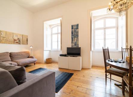 Отель Lisbon Charming Apartments - Chiado 