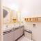 Отель The Independente Hostel & Suites