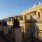 Отель Trevi Palace Luxury Apartments