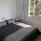 Отель Apartamentos Muntanya Mar 