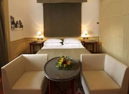 Отель Grand Hotel Piazza Borsa