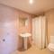 Отель Apartamentos Espronceda 