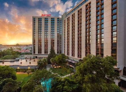 Отель Lisbon Marriott