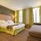 Отель Hotel Mondial