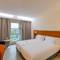 Отель Hotel Mercure Lisboa