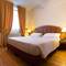 Отель Hotel Cresta Et Duc