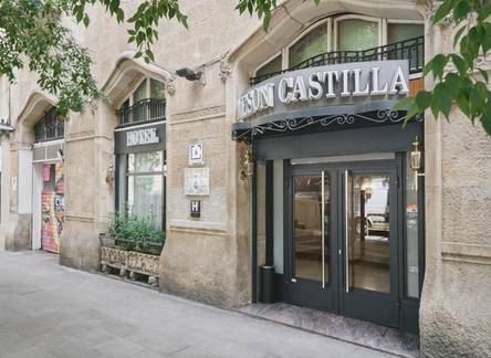 Отель Meson Castilla Atiram
