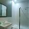 Отель Travellers House - Hostel