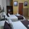 Отель Hotel Gya Express