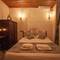 Отель Gultekin Pansiyon & Hotel By Travellers 