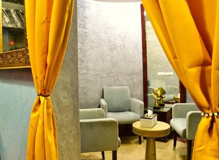 Отель La Renaissance Hotel