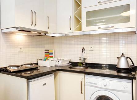 Отель Taksim Suites