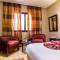Отель Hotel Les Trois Palmiers